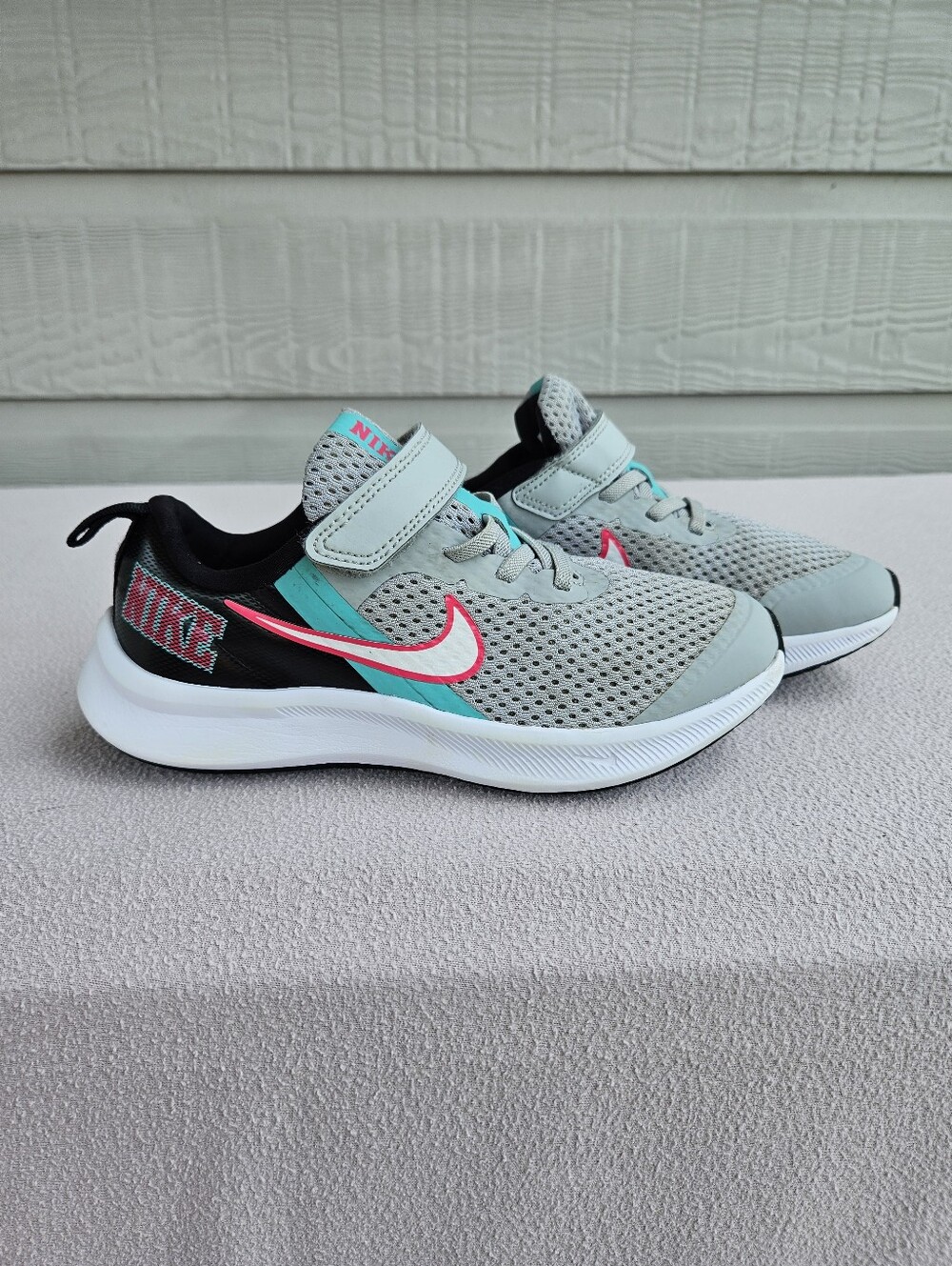 Nike Star Runner 3 SE Athletic Sneaker Grey Hook & Loop SZ 1.5Y DD1150-001